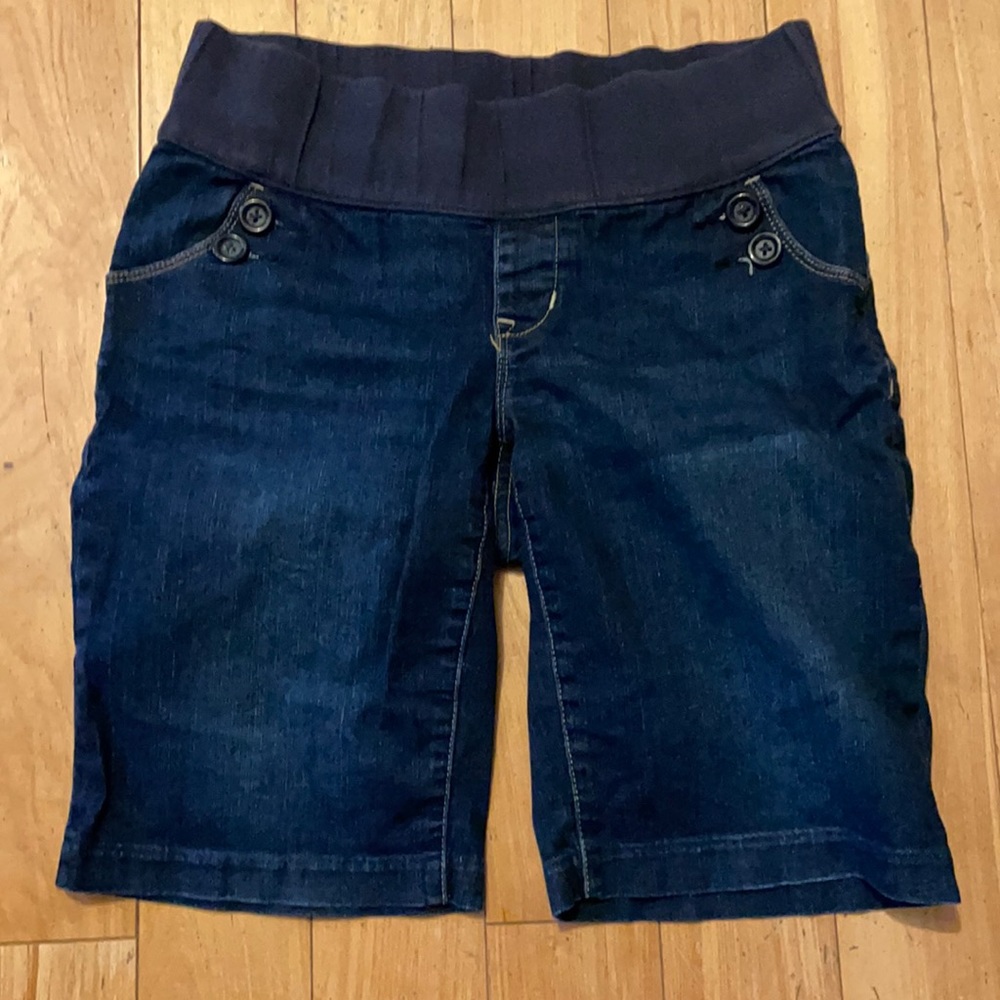 Gap maternity shirts